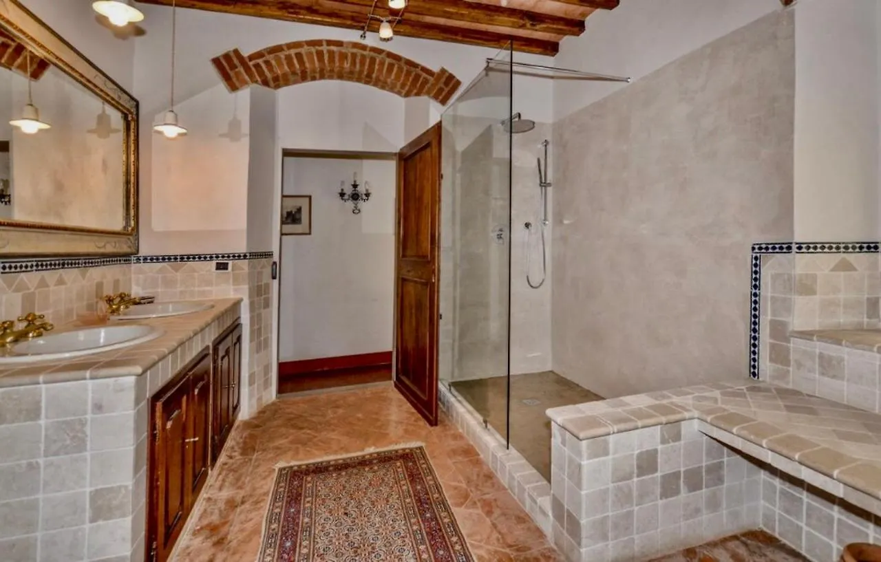 Villa Ari, La Tua Villa In Toscana Reggello
